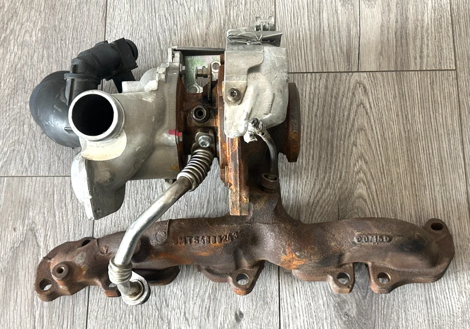 Audi A3 2015 Volkswagen VW Golf turbocompresor turbo, 04L253010B, original OEM Foto 1 de 4