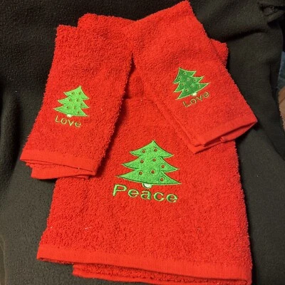NEW Christmas Tree Guest  2 Hand Towel 1 Bath Red Bundle of 3 LOVE PEACE NWOT - Image 1 of 4