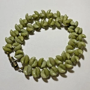 Vintage Exquisite Green Glass Beads 16" Rhinestones Gold t Choker Necklace 6G 9 - Picture 1 of 3