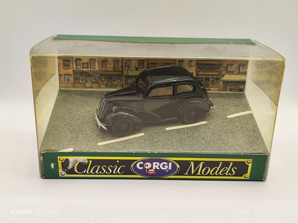 Ford Popular Van Saloon - Corgi D701 - scala 1/43 - Immagine 1 di 1