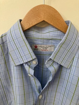 Camisa de vestir azul/verde/blanco 17/43 usada en excelente estado Turnbull & Asser Foto 1 de 4