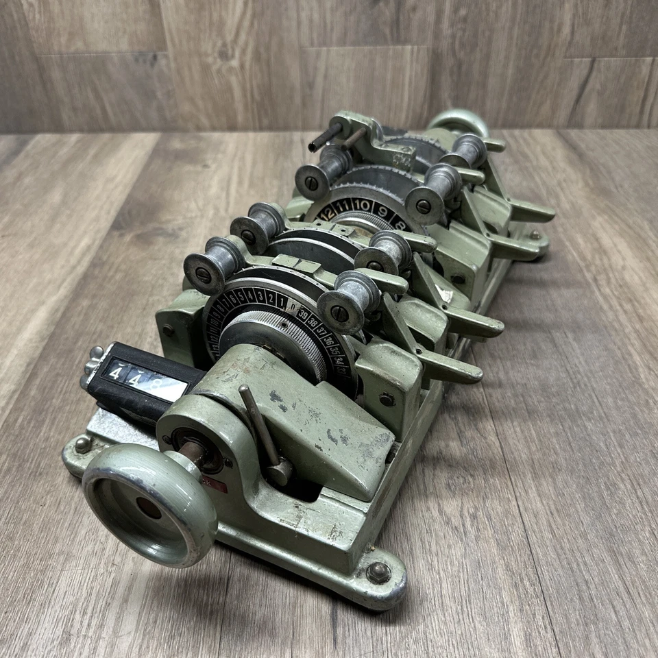 Magnasync Moviola - Sincronizador - Modelo: SYBZB-A Foto 1 de 4