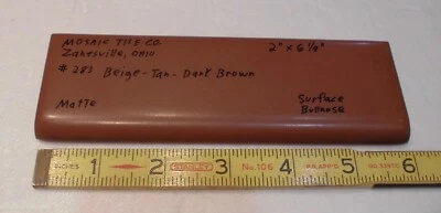 1 pc. Azulejo de cerámica Bullnose vintage mate *marrón oscuro* 2” X 6” de Mosaic Co. Nuevo de Lote Antiguo Foto 1 de 4