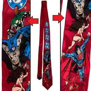DC JUSTICE LEAGUE 100% SILK CHILDRENS RED DRESS TIE SUPERMAN WONDER WOMAN BATMAN - Picture 1 of 8