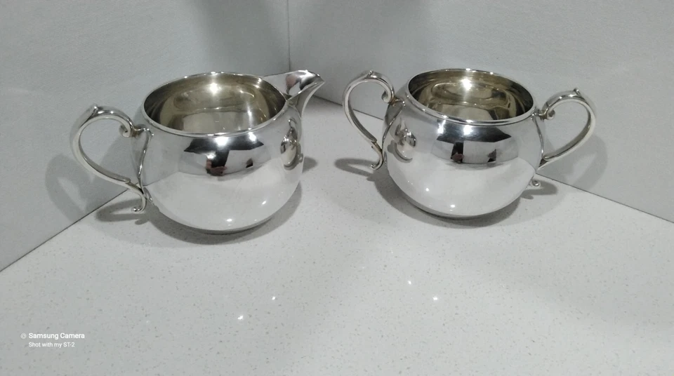 Azúcar y crema vintage Manchester 897 de plata de ley 925 con borde 153,61 g Foto 1 de 4