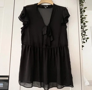 Forever 21 Black Woven Sheer Top Size Large BNWT Cap Sleeves Tiered Bow - Picture 1 of 7