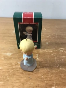 Hallmark Ornament - 1989 - Angeli di Maria - Bluebell - 2° di serie - Foto 1 di 14