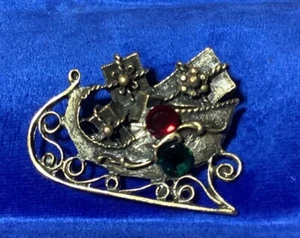 brooch pin Christmas Santa's sleigh red and green rhinestones 2” x 1.5” - Picture 1 of 3