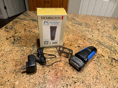 Remington PF7400 F4 Shaver Razor Comfort Series Foil Men's Electric Black - Image 1 of 4