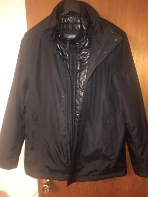 Hombres Vince Camuto Stadium Negro Nylon Chaqueta Abrigo Acolchado Babero Mediano! Foto 1 de 4