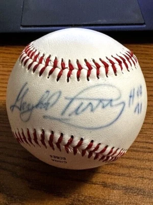 GAYLORD PERRY 3 SIGNED AUTOGRAPHED OL BASEBALL! Giants, Yankees! "HOF 91" - Image 1 of 2