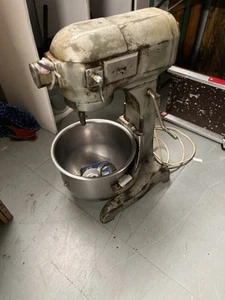 Hobart MFG AE 200 - Picture 1 of 3