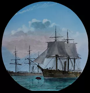DOS BARCOS DE VAPOR APAREJADOS C1890 VICTORIAN Magic Lantern Slide - Imagen 1 de 3