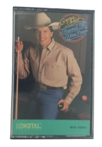 George Strait- Beyond The Blue Neon- 1989 Cassette MCA Club Edition USA Country - Picture 1 of 3