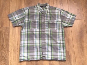 QUIKSILVER SHORT SLEEVED SHIRT SIZE M - Picture 1 of 2