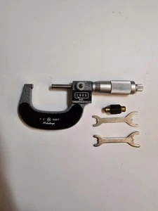Mitutoyo 193-212 Micrometer with Wrench and Calibration Block - Picture 1 of 3