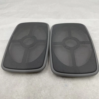 nissan rear speaker grill cover 73953-60g00 - Image 1 of 4