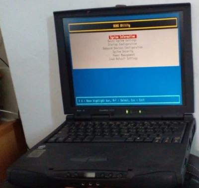 Laptop Acer TravelMate 512 TE de 14" usado color gris en buen estado - Imagen 1 de 4