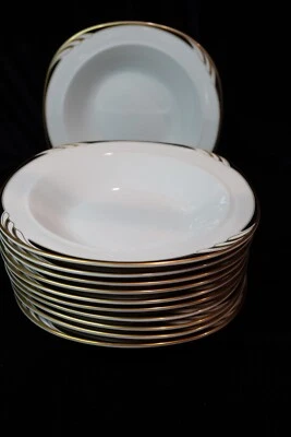 MIKASA OMEGA L2058 BLANCO CON REMOLINO NEGRO Y DORADO EN BORDE 11 CUENCOS SOPERA BORDE 8 1/2" Foto 1 de 4