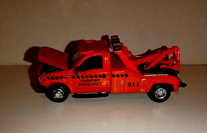 Johnny Lightning - 1/64-Scale - 1999 Ford F-450 Tow Truck - Loose - Picture 1 of 6