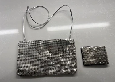 Bolso vintage de malla metálica PLATEADO Whiting & Davis con correa y billetera a juego Foto 1 de 4