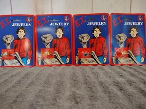  1982 Univeral Studios  E.T. The Extra Terrestrial Movie Jewelry 4 Rings Sealed