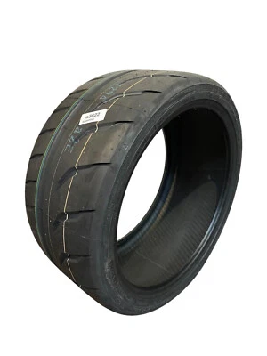 Toyo Proxes R888R XL 265/30 R19 93Y(Z) Sommerreifen DOT: 0324 - Bild 1 von 2