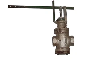 1-1/4 Fisher CI Thd Valve w/Lever Actuator - Picture 1 of 1