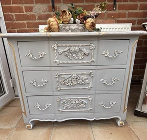 French Style Chest of Drawers – Ornate Vintage Dresser in Grey & Gold Upcycled - Picture 1 of 6