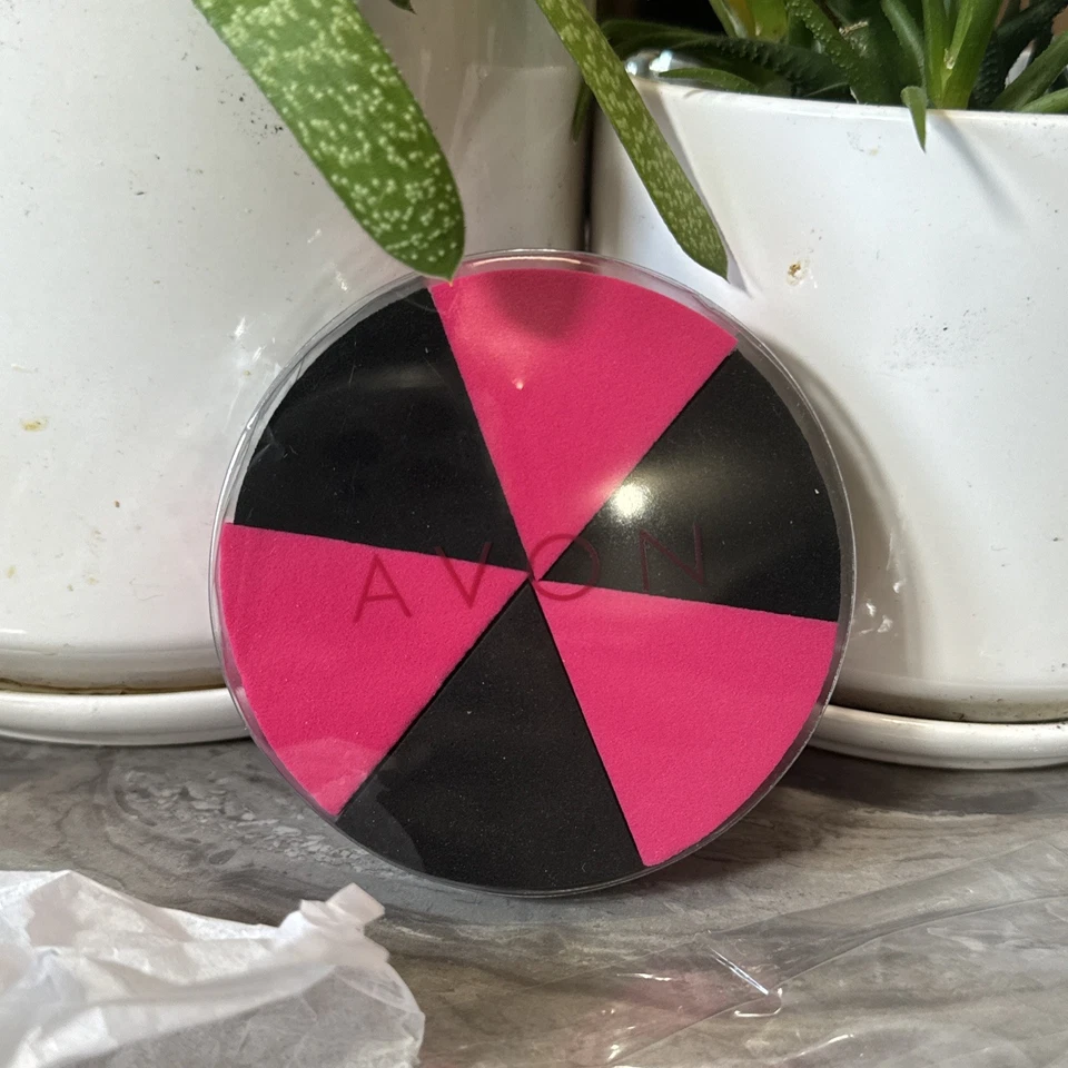 Aplicadores de esponja de maquillaje Avon triángulos negro y rosa NUEVO  Foto 1 de 4