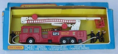 modellino Matchbox Autoscala Vigili del fuoco con quattro pompieri - scala 1:43 - Immagine 1 di 4