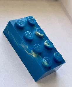 LEGO Grangemouth Marbled Brick blue/white - Picture 1 of 5