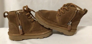 UGG Neumel II Chukka 1017320K Kids Lace Up Boot Size 3 Chestnut EUR 35/UK 2…S130 - Picture 1 of 8