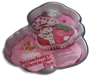 VTG Strawberry Shortcake Wilton Aluminum Cake Mold Pan - Picture 1 of 7
