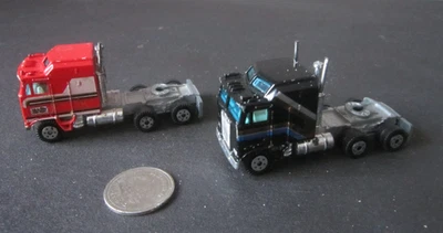 lote (2) Vintage 1980s Yatming BJ AND THE BEAR KENWORTH SEMI TRUCK Aerodyne Cab - Imagem 1 de 4
