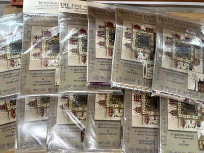 The City Stitcher #7 KIT Villaggio Trapuntato con Tessuto (1-12) - Immagine 1 di 4