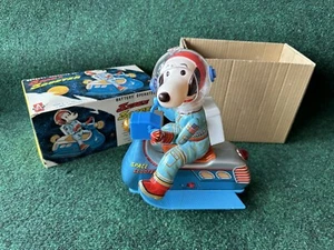 1960s SNOOPY SPACE SCOOTER Tin Battery Toy Robot AMICO JAPAN Working - Picture 1 of 18