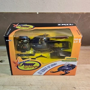 X-treme 2001 ERTL Polaris 600 Classic Snowmobile 1:18 Scale Diecast - Picture 1 of 6