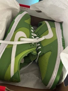 Nike Dunk Low Chlorophyll Vivid Green DJ6188-300 Size 8/UK 7 Brand New - Picture 1 of 5