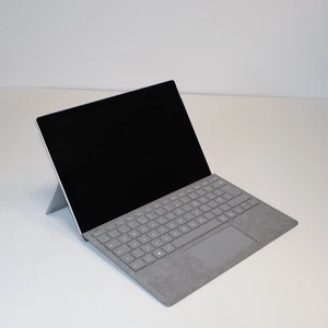 Microsoft Surface Pro3 i5-4300U, 8GB, 256GB SSD, 12" QHD Touch Glass Broken - Picture 1 of 6