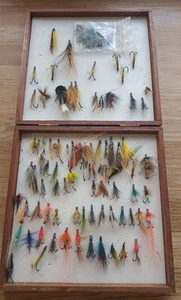 Great Vintage Wooden Box Of Salmon Game Fly Fishing Flies Interesting Selection - Picture 1 of 7