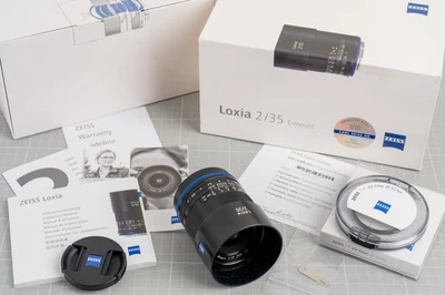 Zeiss Loxia Biogon T* 35mm f2, Sony E mount with Ziess UV filter - Image 1 of 4