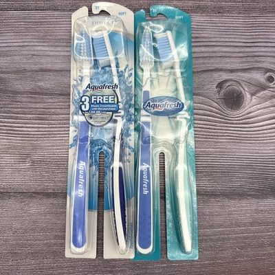 LOTE de 4 cepillos de dientes vintage paquete de 2 Aquafresh Direct Soft 31 2005 punta flexible cuello Foto 1 de 4