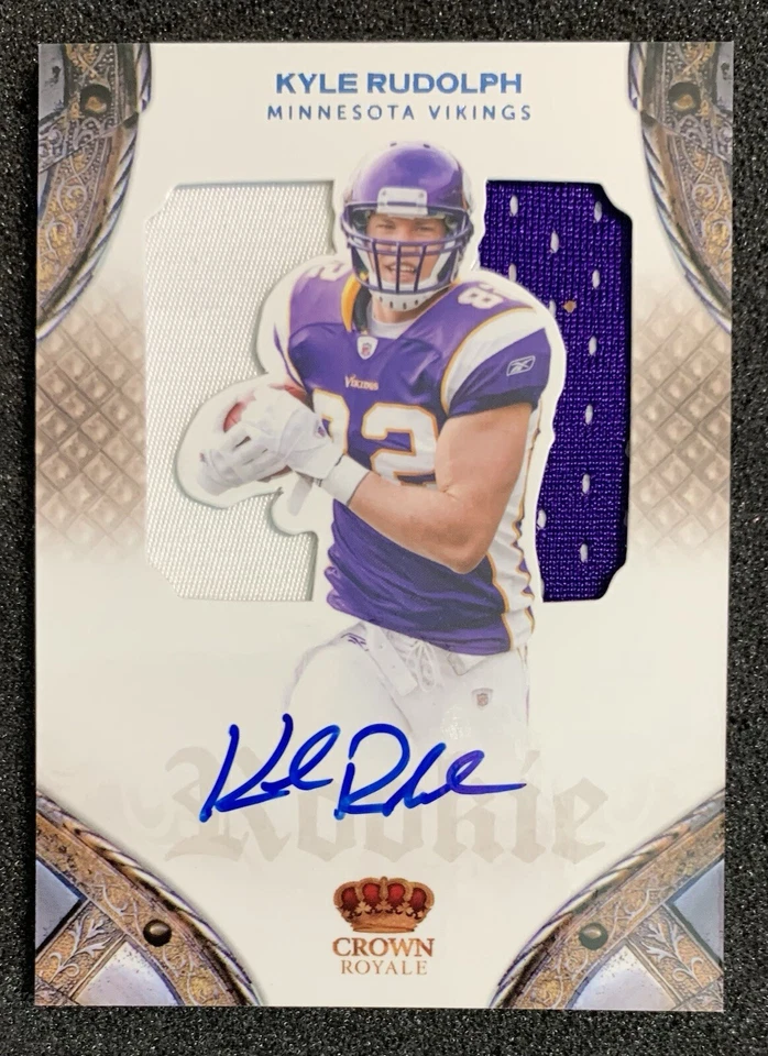 2011 Panini Crown Royale #208 Kyle Rudolph Silhouette Rookie Patch Auto SP /50 - Image 1 of 2