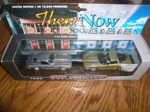 Road Champions Collectibles 1963-1997 Allora e Ora Corvette 1:43 Argento e Oro - Foto 1 di 2