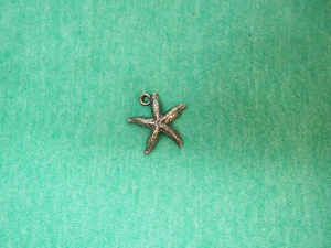 Vintage Starfish Charm Pendant Textured Oxidized Petite  - Picture 1 of 4