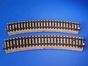 MARKLIN H0 - 5206 - 2x CURVE RAILS R2 5/6 - M Track / EXC - Picture 1 of 2