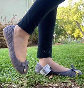 Bongo Women’s Size 7 Quilted Gray Shoes/Flats w/Bows + Gold Accents New w/Tags - Picture 1 of 4