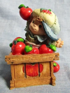 VINTAGE ENESCO FIGURINE HAND PICKED BY JESUS TO BE HIS OWN 2 PIECE BOX 1994 - Picture 1 of 6