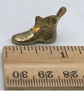 Monopoly 1995 Edición Deluxe Juego Repuesto Oro Zapato Peón Mover Pieza - Imagen 1 de 1